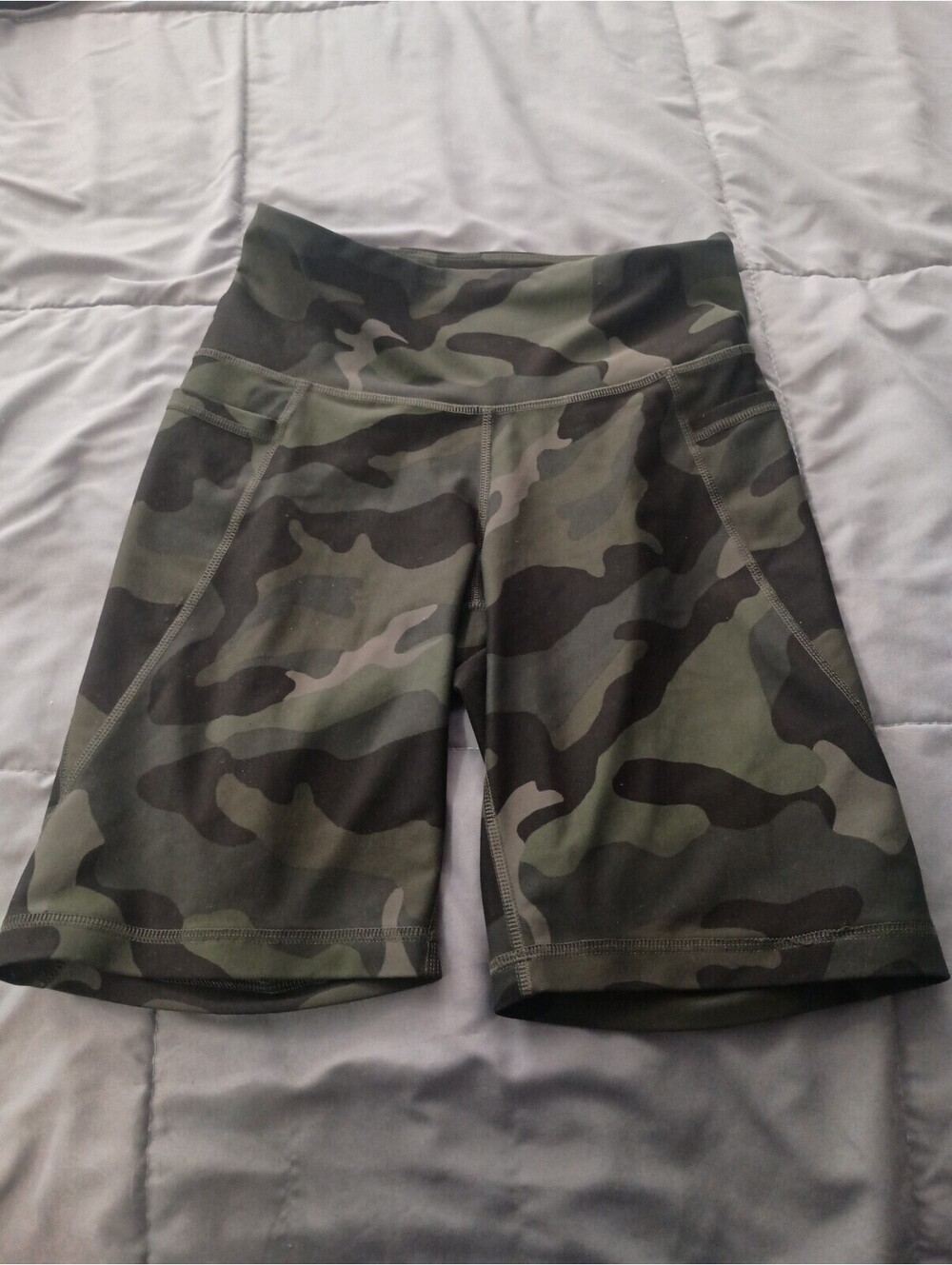 Old navy active polyester/spandex shorts size s